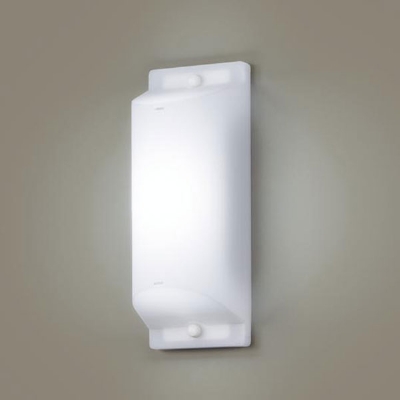パナソニック LEDシーリングライト 軒下向け 壁面・天井面取付 FL20W×1灯相当 昼白色 LSEW4036LE1